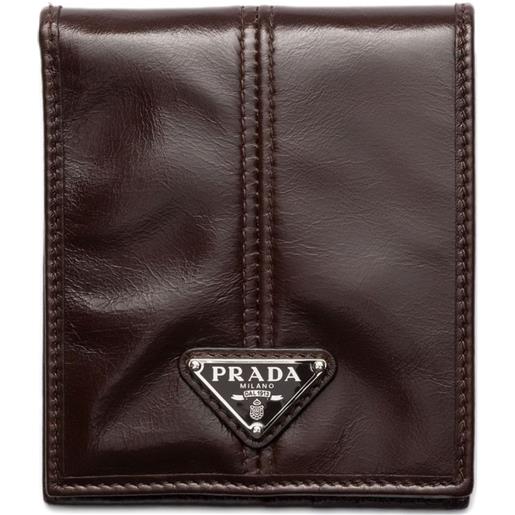 Prada portafoglio in pelle con placca logo - marrone