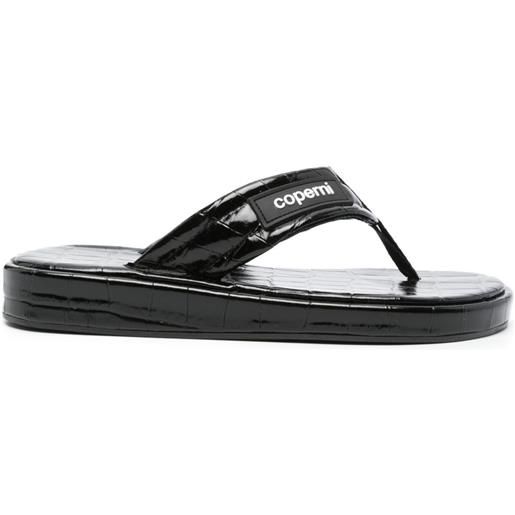 Coperni infradito con effetto coccodrillo - nero