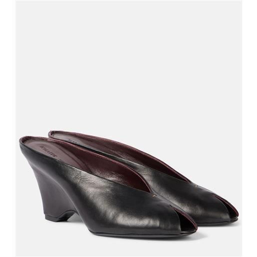 Khaite mules cloak 75 in pelle con zeppa