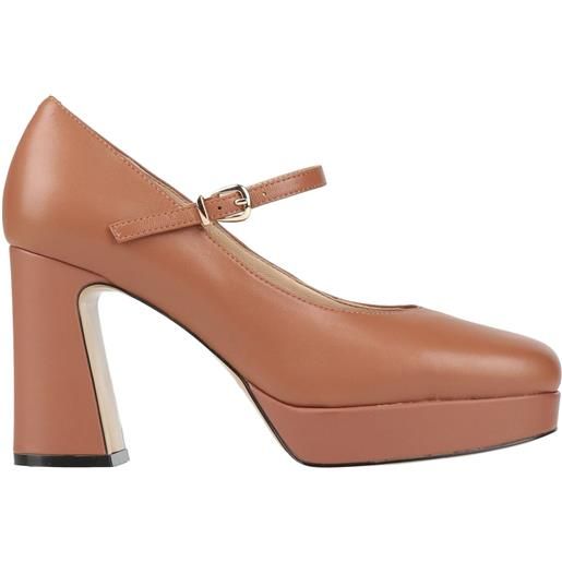 EMANUÉLLE VEE - décolleté