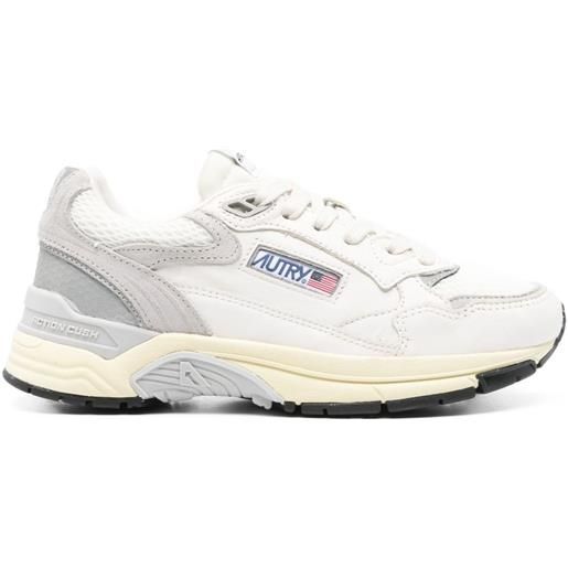 Autry sneakers con inserti in pelle - bianco