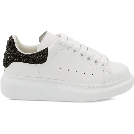 Alexander McQueen sneakers oversize con cristalli - bianco