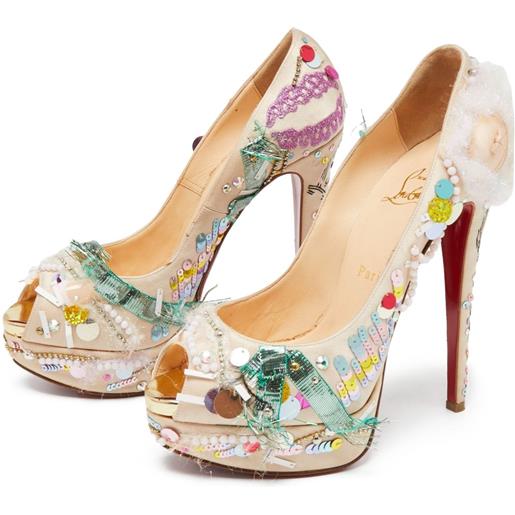 Christian Louboutin Pre-Owned - pumps con perline 145mm - donna - pelle/raso/pelle - 38 - toni neutri