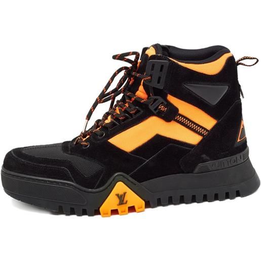 Louis Vuitton Pre-Owned - stivali con applicazione - uomo - tessuto/pelle scamosciata/gomma - 42 - nero