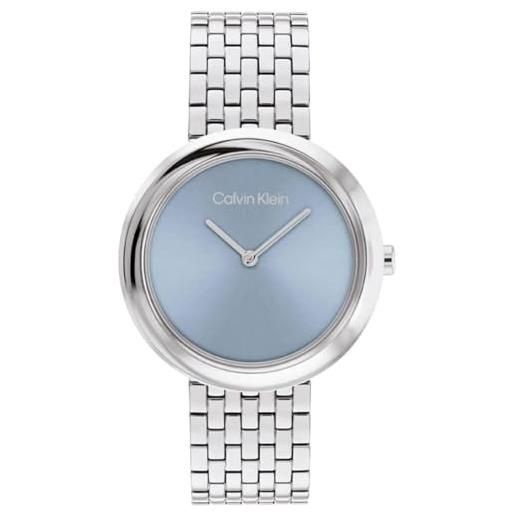 Calvin Klein orologio con movimento al quarzo a due lancette da donna collezione twisted bezel con cinturino in acciaio inossidabile argentato - 25100065, silver and blue