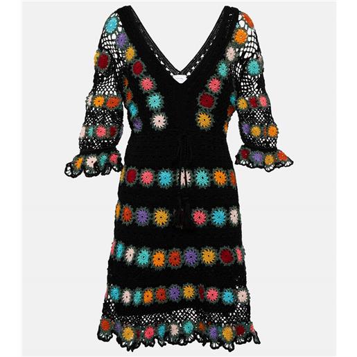 Anna Kosturova miniabito bouquet in crochet