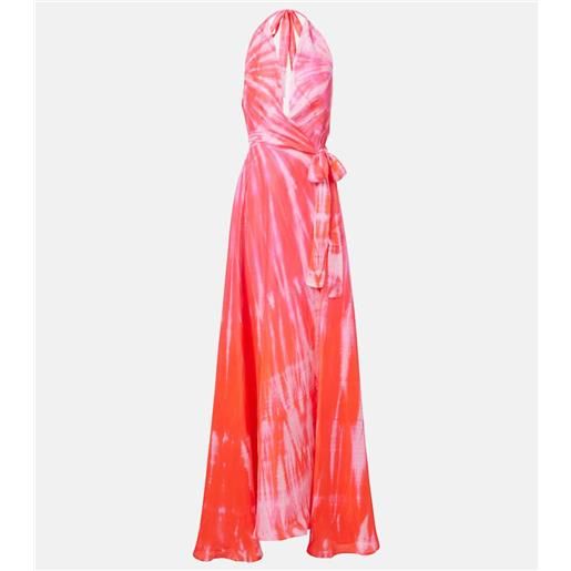 Anna Kosturova abito in seta con scollo allâamericana