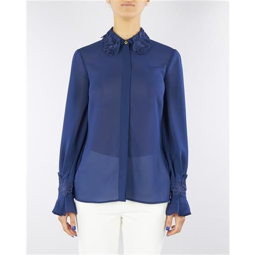 ELISABETTA FRANCHI camicia oltremare in georgette con ricami floreali