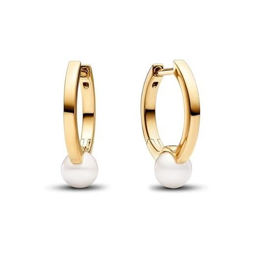 PANDORA timeless orecchini a cerchio placcati in oro 14k con perla coltivata d'acqua dolce trattata bianca, cerchi
