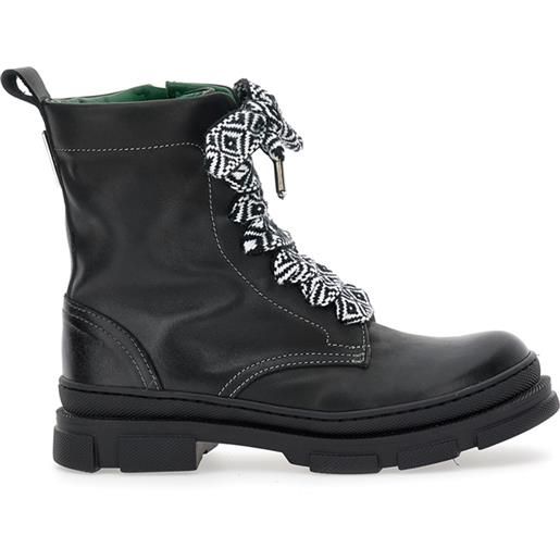 Monnalisa anfibi Monnalisa con lacci