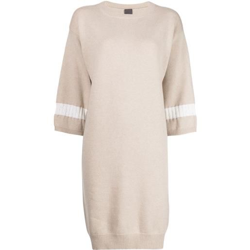 Lorena Antoniazzi abito con dettaglio a righe - toni neutri
