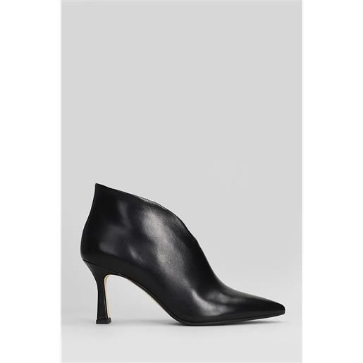 Julie Dee tronchetti tacco alto in pelle nera
