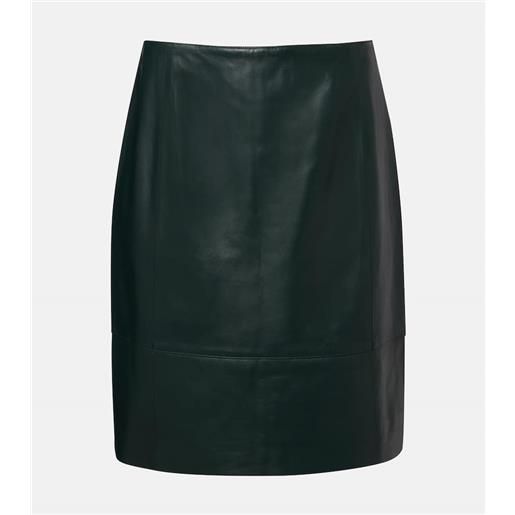 Vince gonna a tubino in pelle