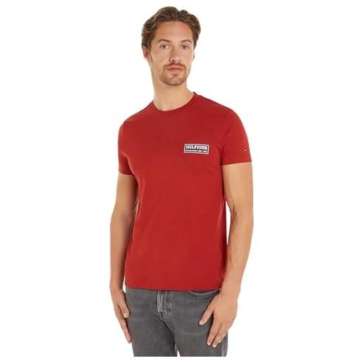 Tommy Hilfiger uomo t-shirt maniche corte printed badge scollo rotondo, rosso (dark magma), s