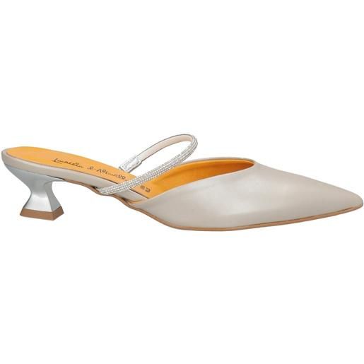 LUCREZIA D'ALTAVILLA - mule e zoccoli