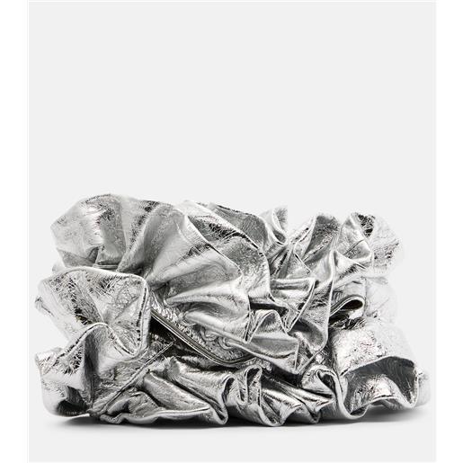 Dries Van Noten clutch in pelle metallizzata con volant