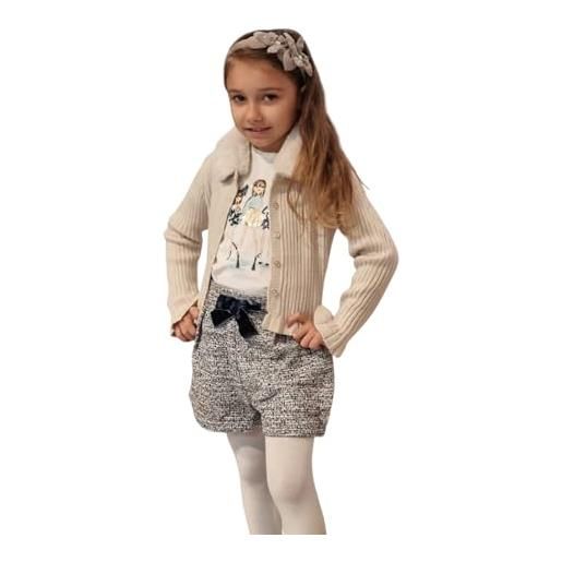 Abbinamenti jeans e t-shirt bianca: idee per un look perfetto