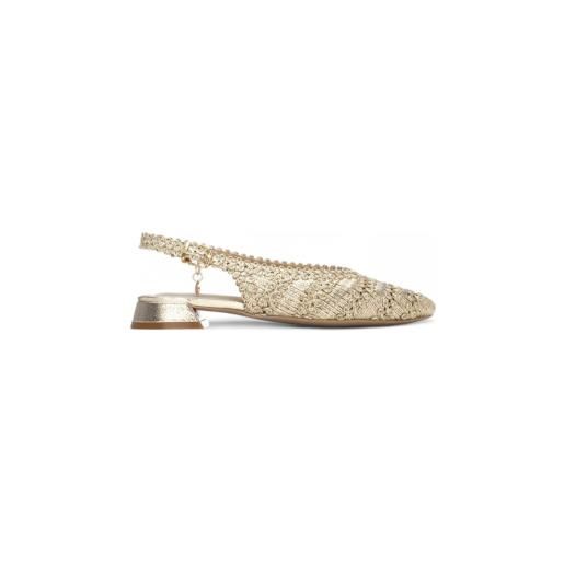 Xti per donna. 14527101-oro scarpe dorate 145271 [3307755], 1 a 3 cm, fibbia, casual