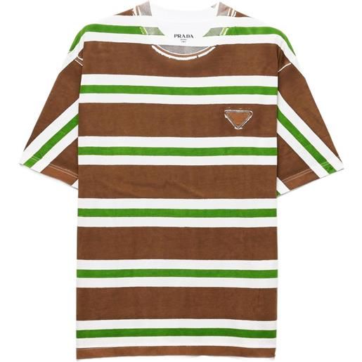Prada t-shirt a righe con applicazione logo - marrone