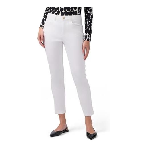 Oltre: pantaloni skinny in cotone e tencel con bottone gioiello bianco. 48 stagione primavera estate 2025. 