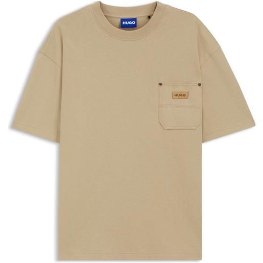HUGO t-shirt con vestibilità comoda in cotone con targhetta con logo in pelle scamosciata, beige